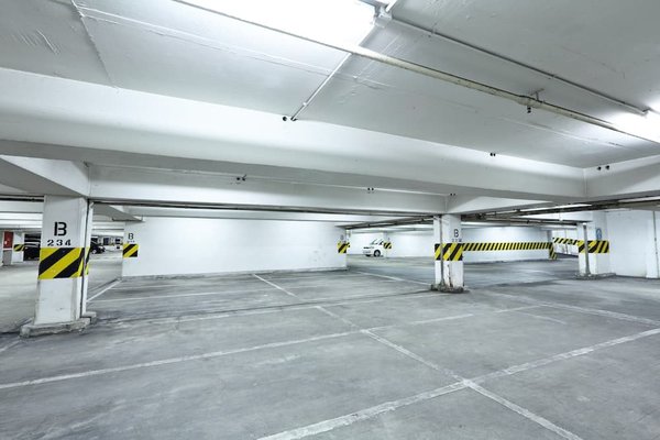 Equipez votre garage avec des dalles en PVC design et performantes