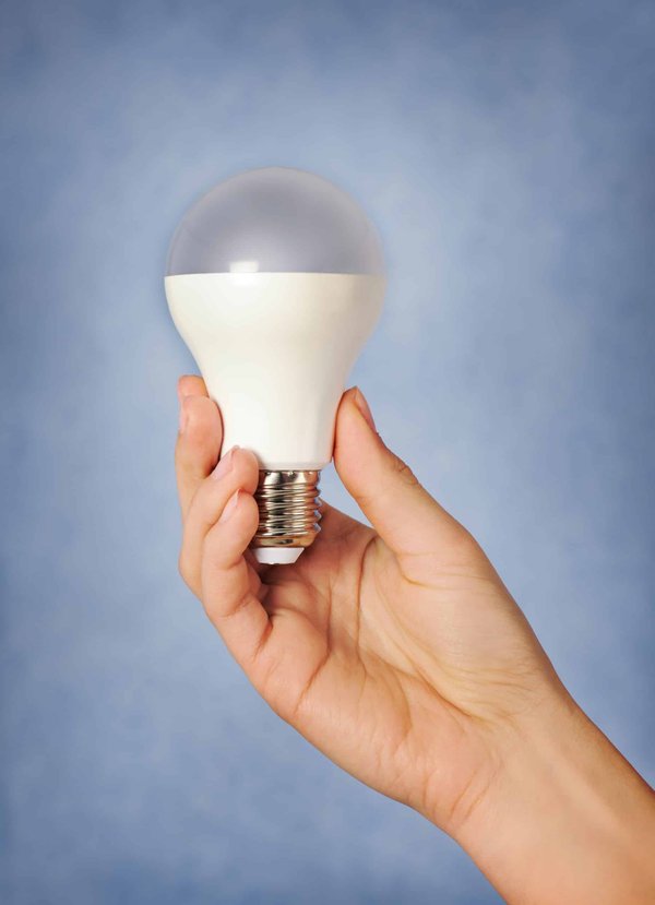 Quels sont les avantages de choisir et d’installer des ampoules LED dans votre maison ?