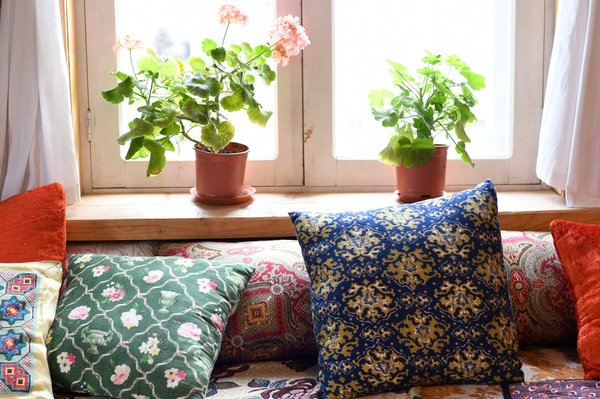 Acheter des coussins de canapés pour réussir sa décoration
