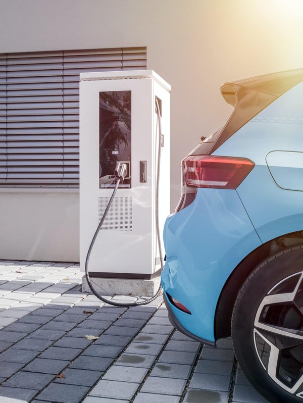 Mobilité durable : L’essor des voitures électriques et des bornes de recharge électrique